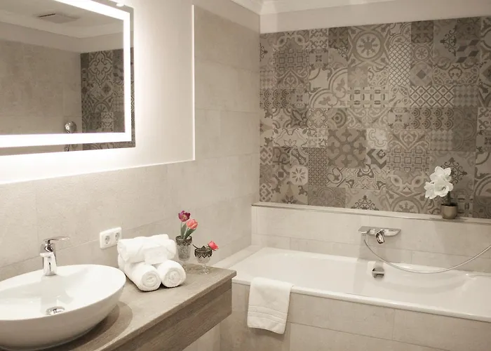 Winzerhotel Trautwein 4* フロンハイム